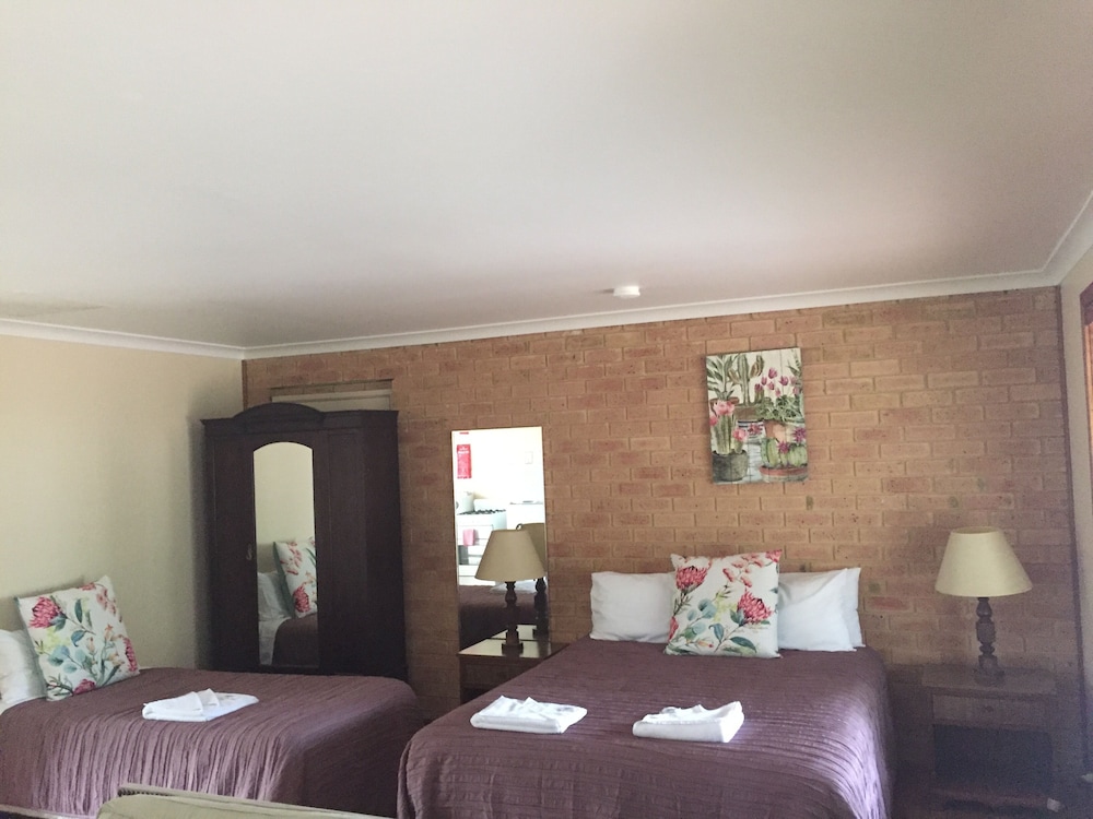 Premier Suite, Fully Self Contained - Photo 1