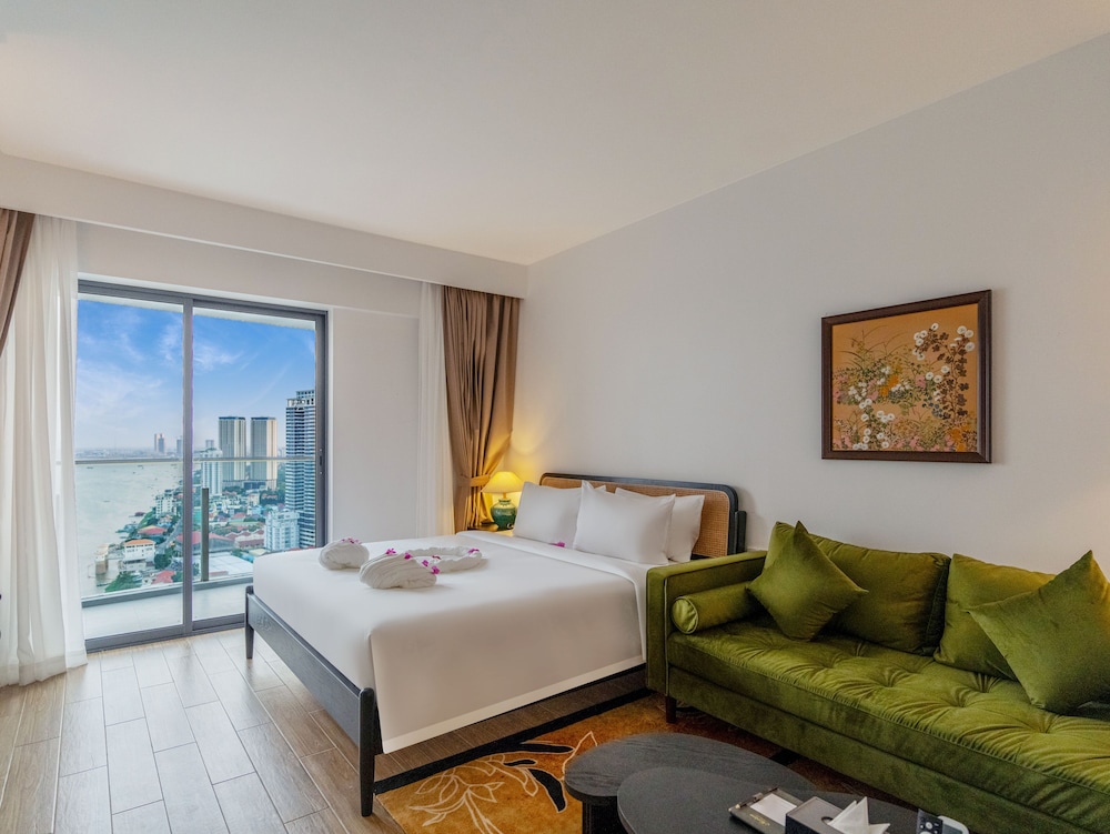 Standard Studio, Balcony, City View