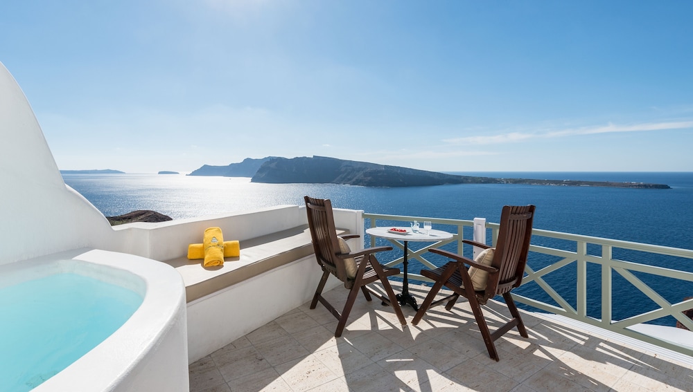 Studio, Jetted Tub (Caldera View) - Photo 3