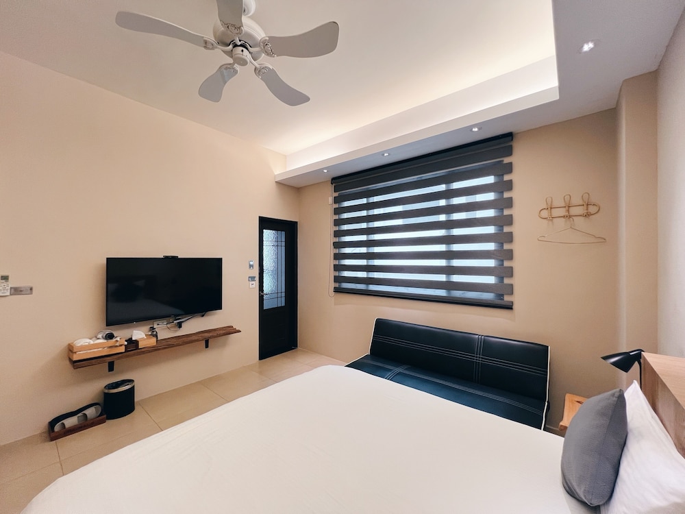 Economy Double Room photo 2