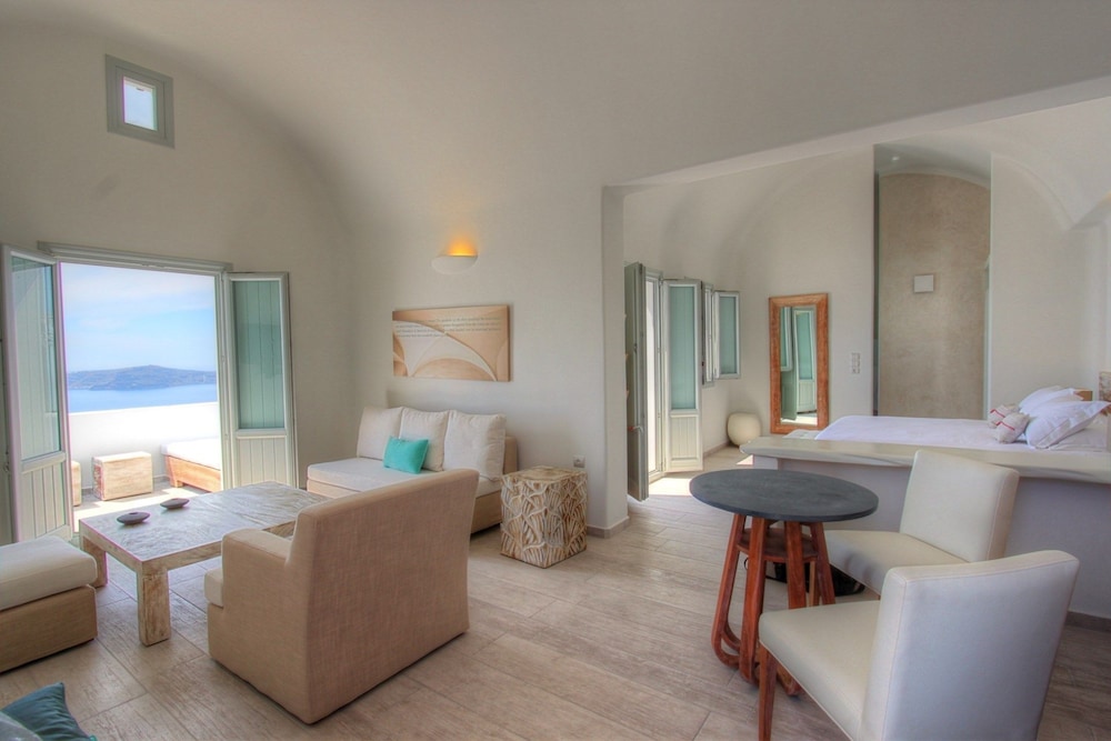 Deluxe Suite, Sea View (Azure)
