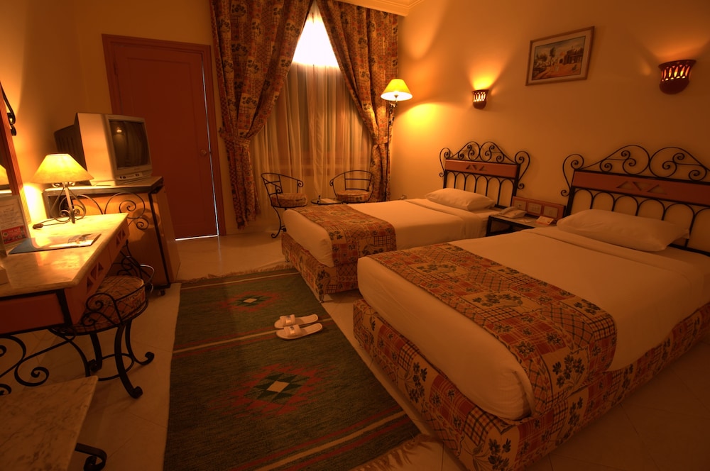 Junior Suite, 1 Bedroom (Extra Bed) photo 2