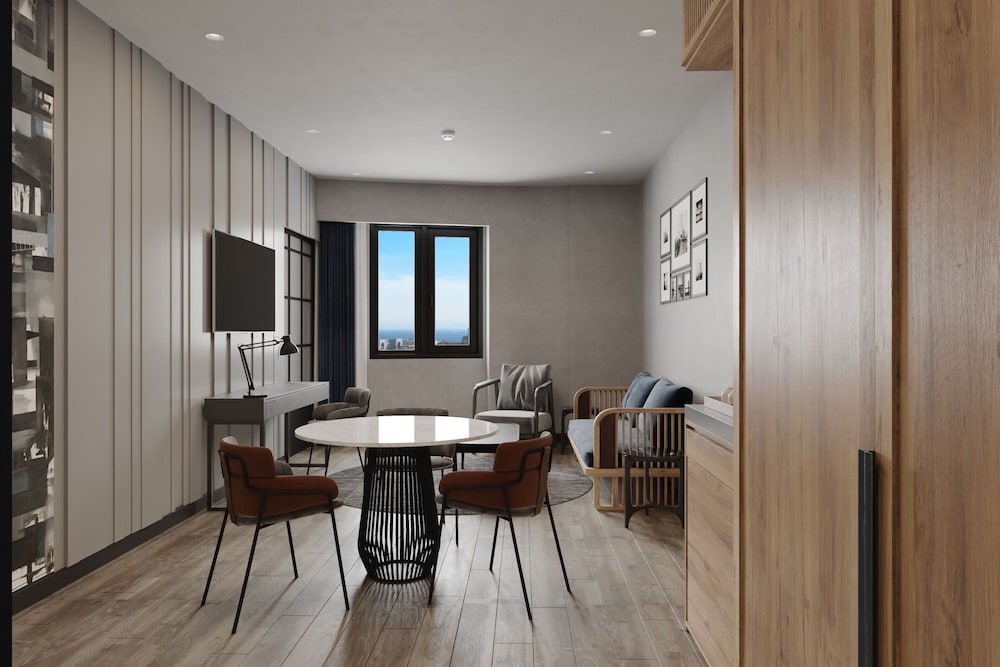 Premium Suite, 1 King Bed, Sea View photo 3