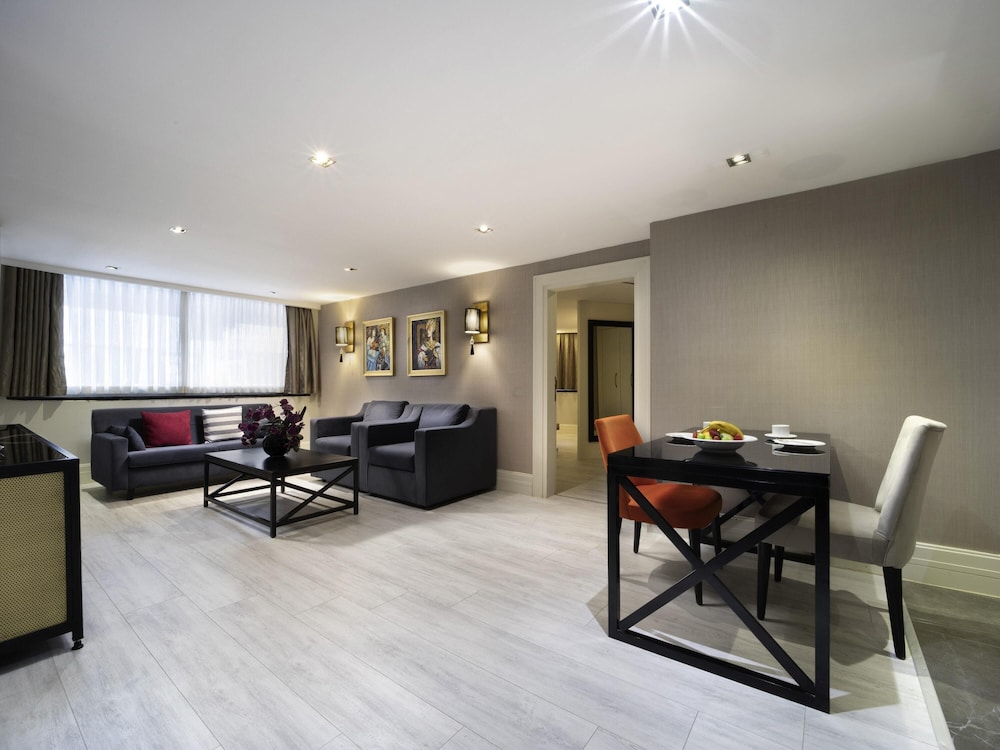 Presidential Room, Multiple Beds, City View photo 1