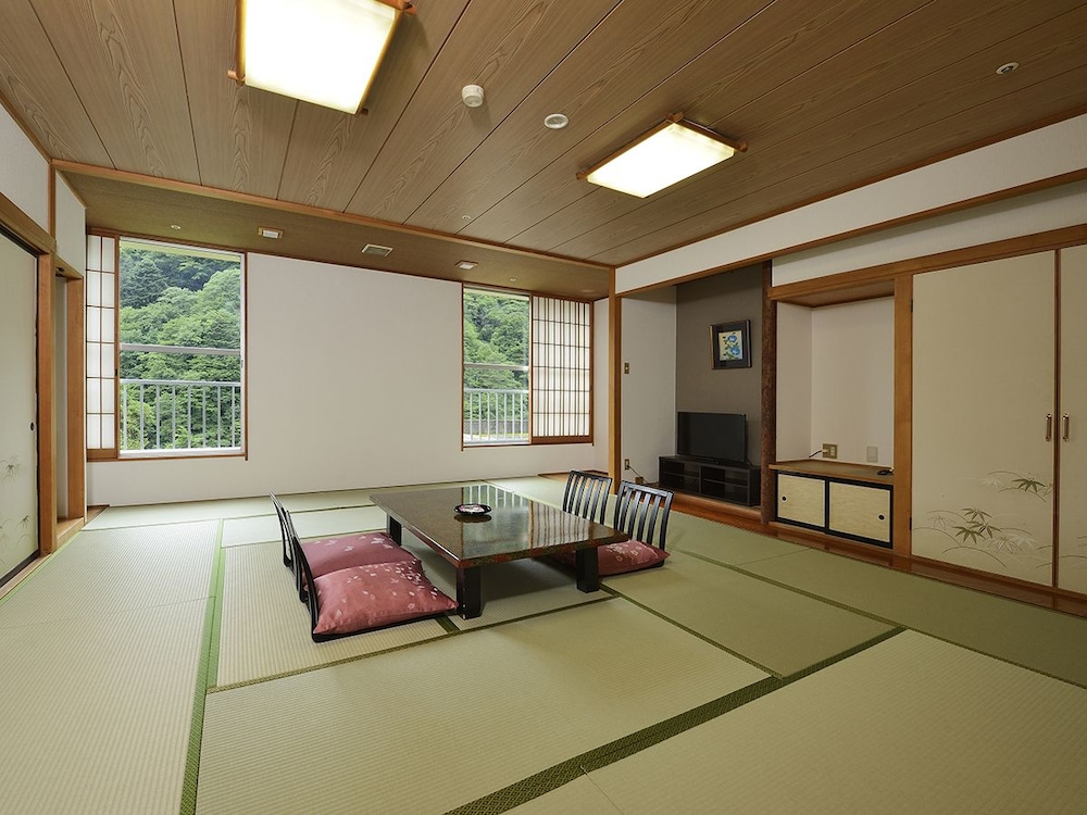 Superior Japanese Room, Half Board photo 1