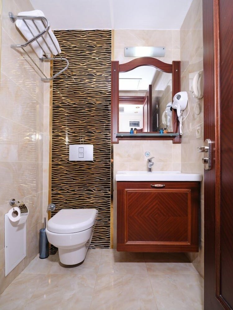 Economy Double Room photo 2