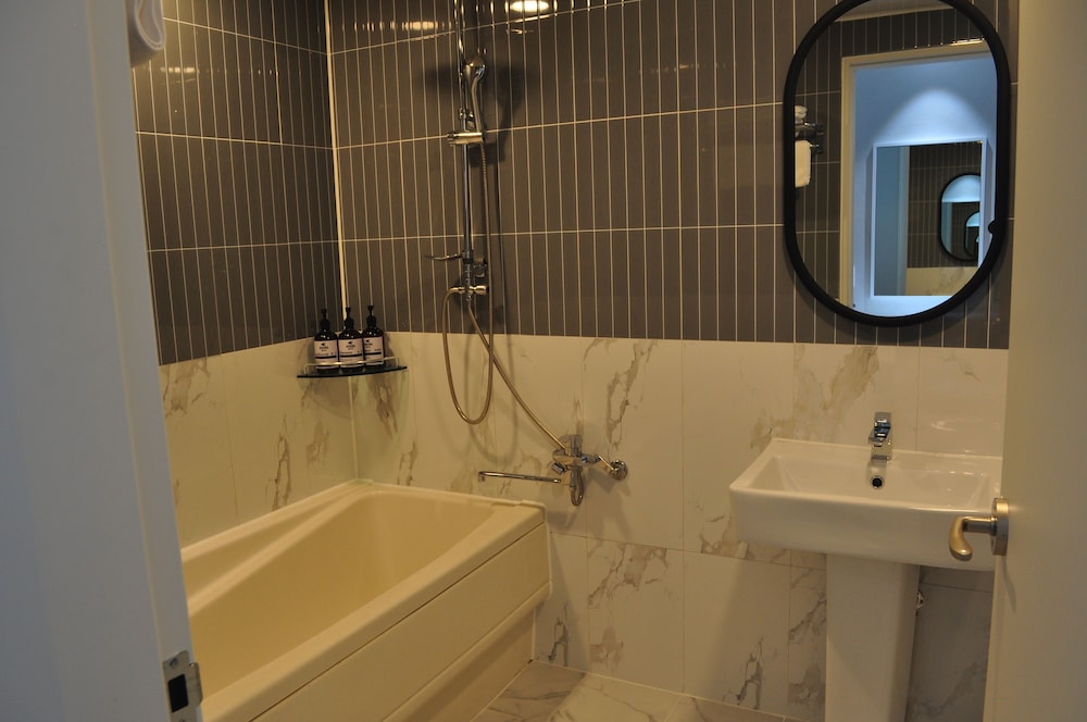 Business Twin Room photo 2