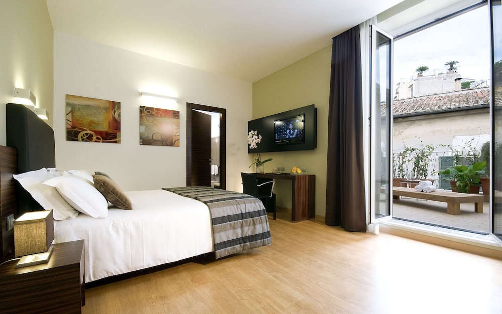 Superior Triple Room photo 2