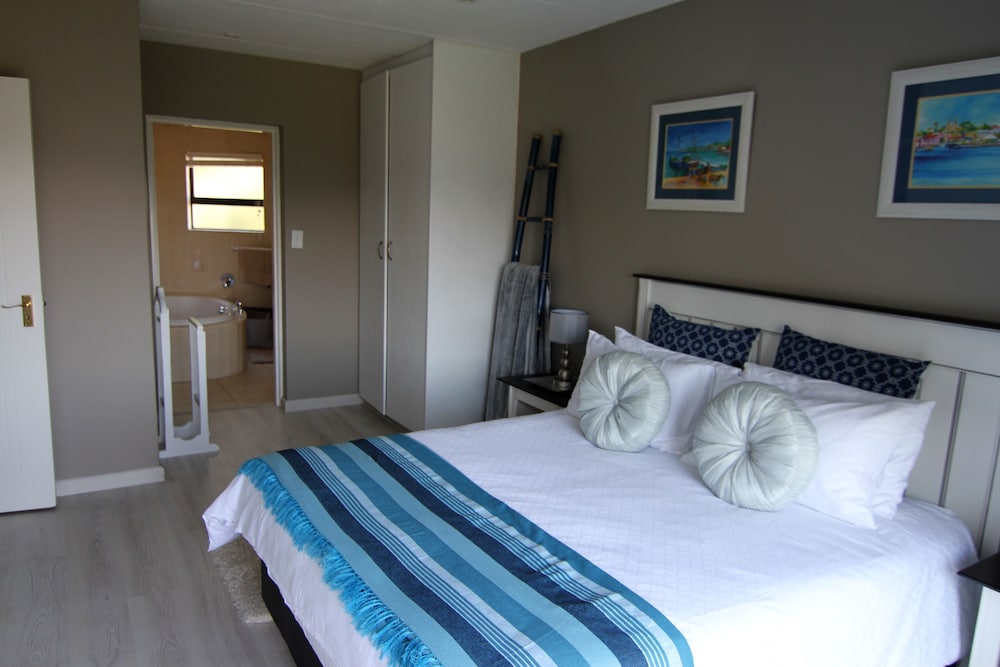 Executive Apartment, 3 Bedrooms, Non Smoking, Mountain View photo 1