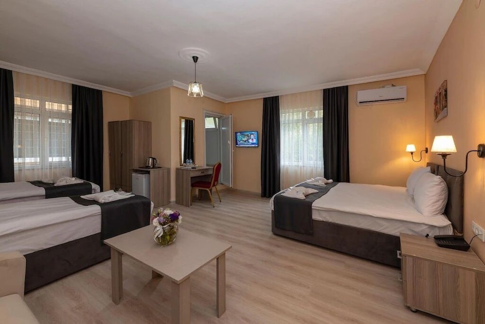 Standard Quadruple Room photo 1