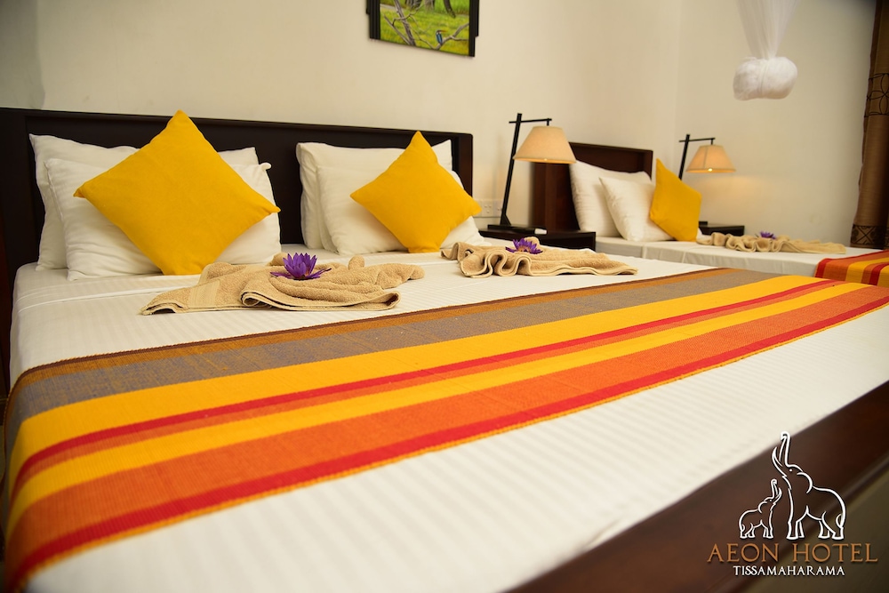 Deluxe Triple Room, City View photo 3