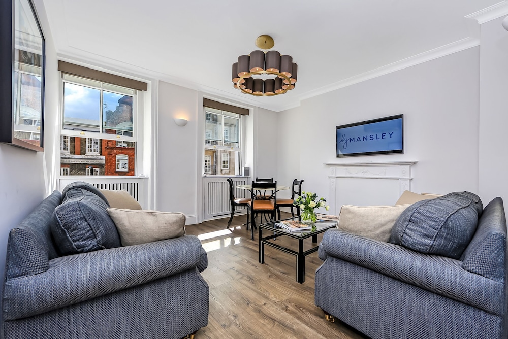 Traditional Apartment, 2 Bedrooms, Non Smoking, Kitchen photo 3