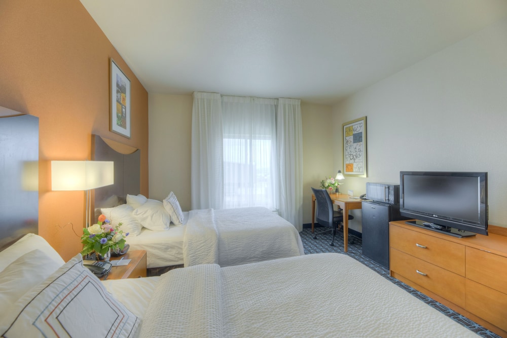 Studio, 2 Double Beds - Photo 2