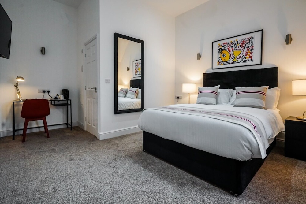 Standard Double Room, 1 Double Bed, Non Smoking, Ensuite - Photo 1