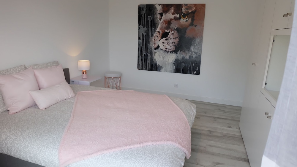 Apartment, 2 Bedrooms, Balcony photo 2