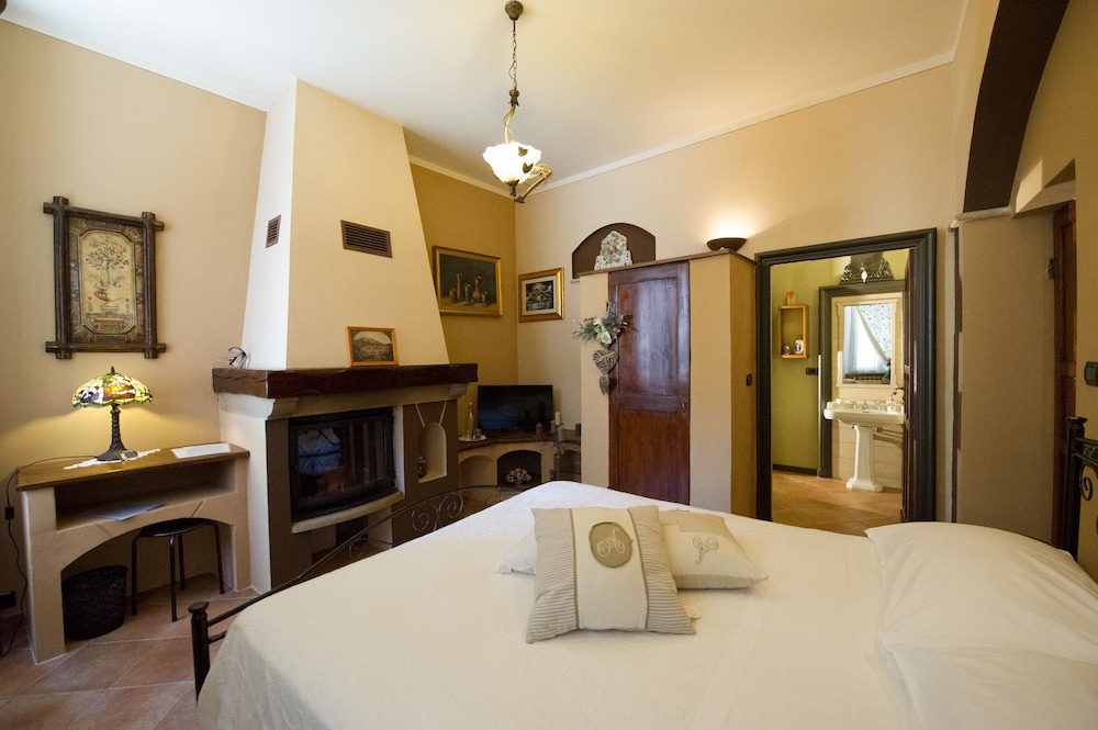 Superior Room (King)