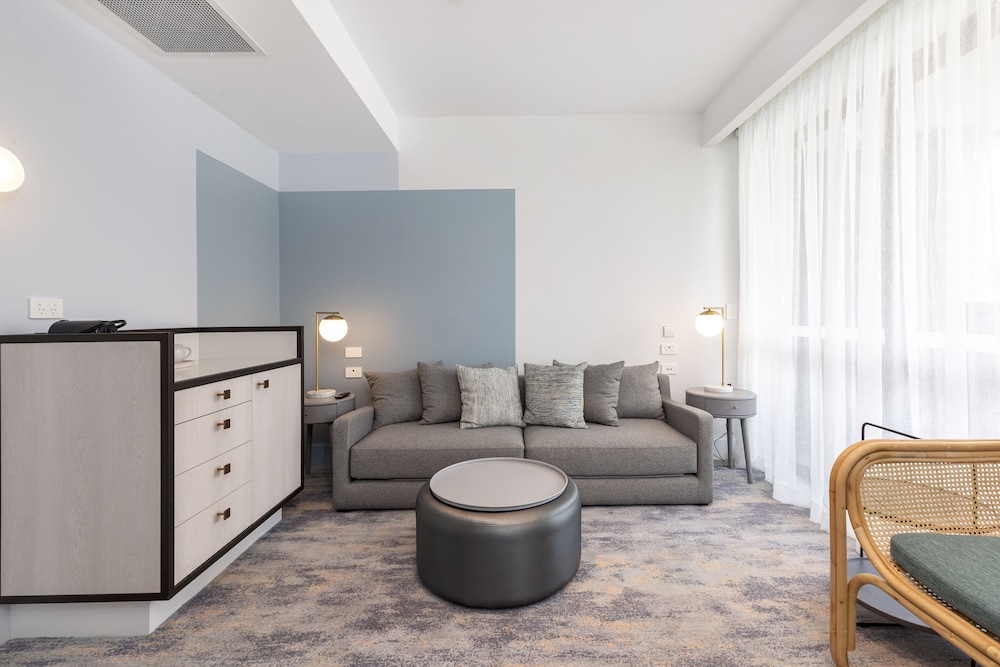 Modern Suite