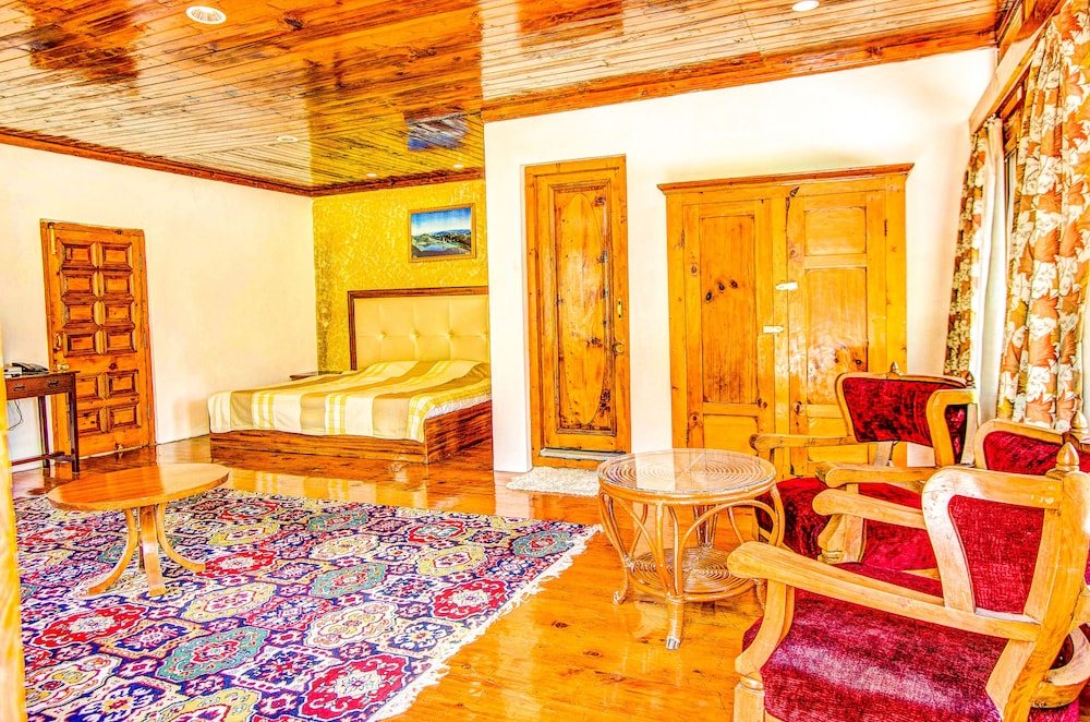 Royal Suite photo 1