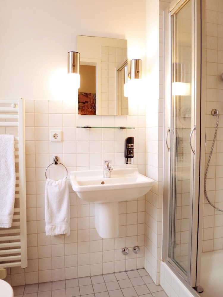 Design Double Room - Photo 8