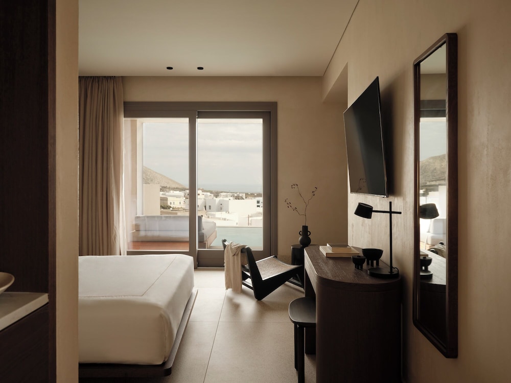 Deluxe Twin Room photo 2