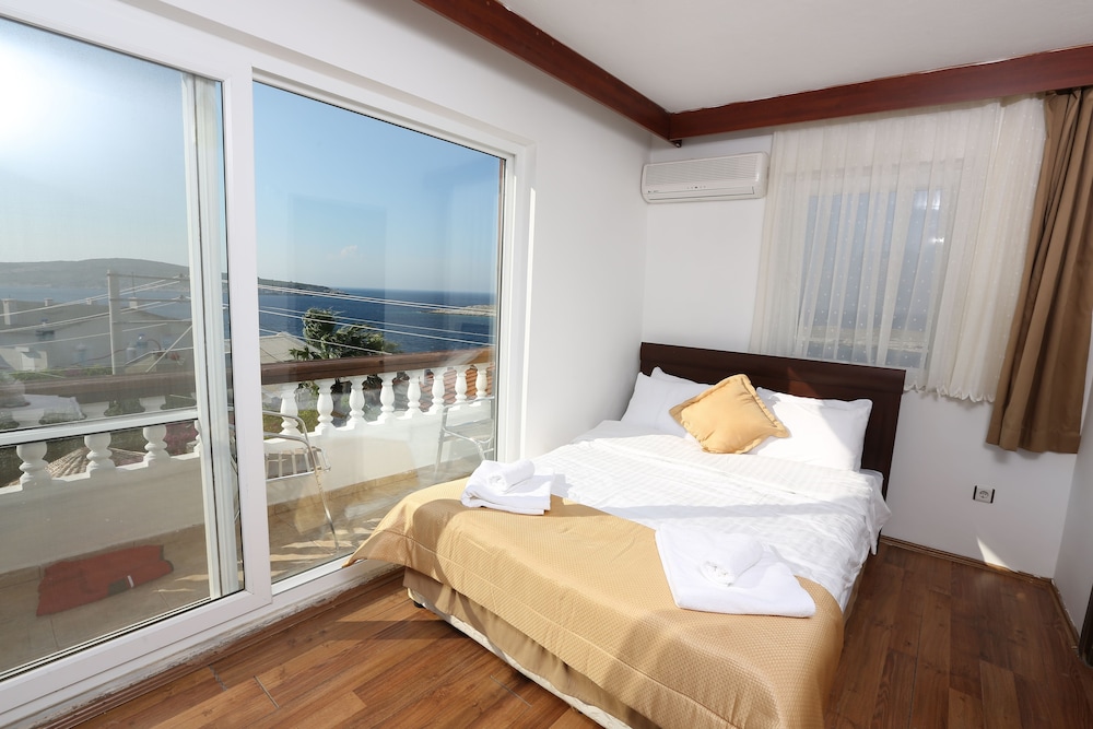 Superior Double or Twin Room, Sea View photo 1