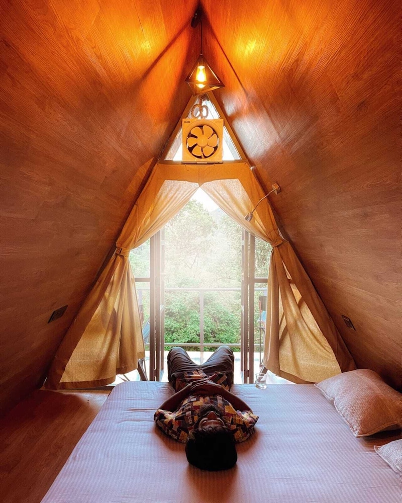 Exclusive Cabin, 2 Bedrooms, Mountain View photo 3