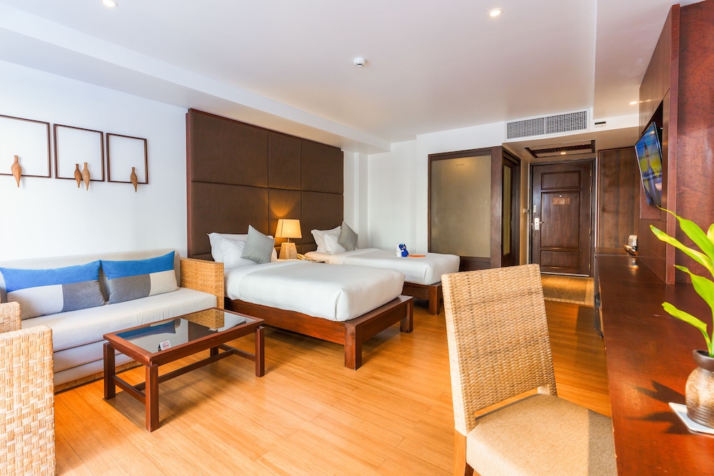 Deluxe Double or Twin Room, Pool Access - Photo 7