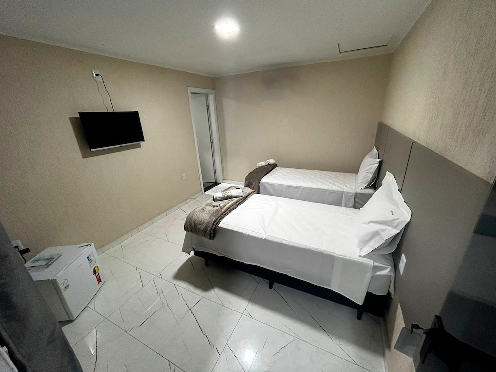 Basic Twin Room photo 1