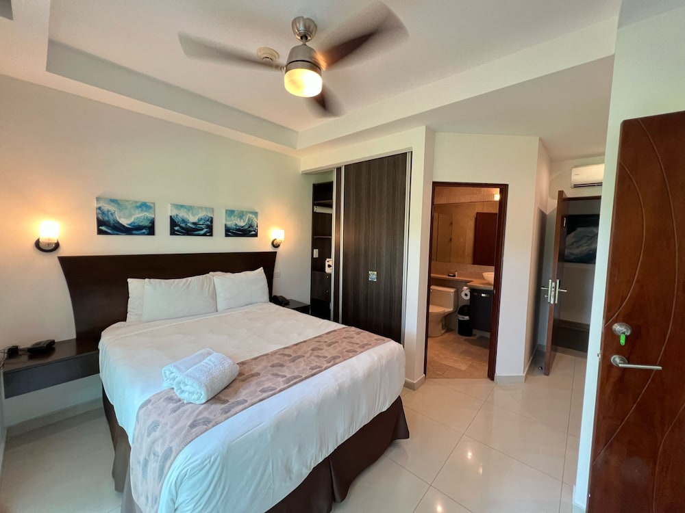 Suite Familiar de 2 Habitaciones con Cocina, Sala de Estar, 2 Master, 2 Baños, 3 Balcones