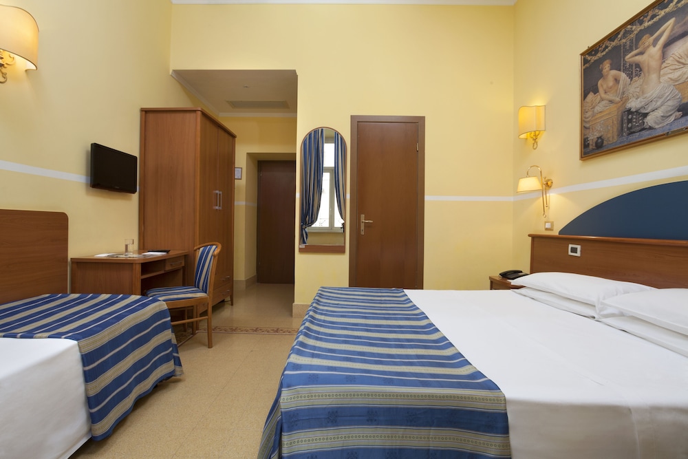 Triple Room photo 2