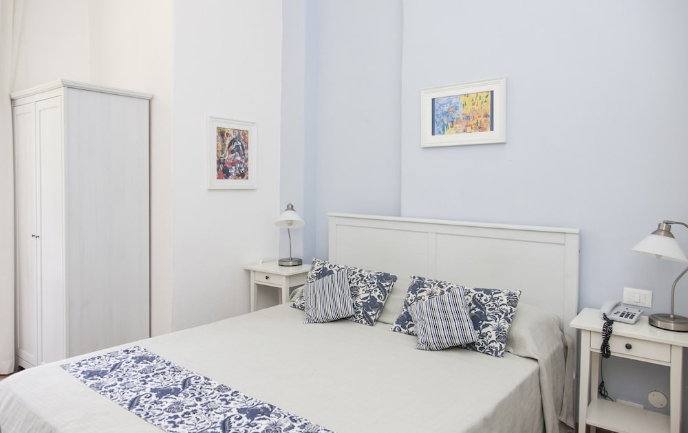 Basic Double Room, 1 Double Bed (Small) - Photo 3