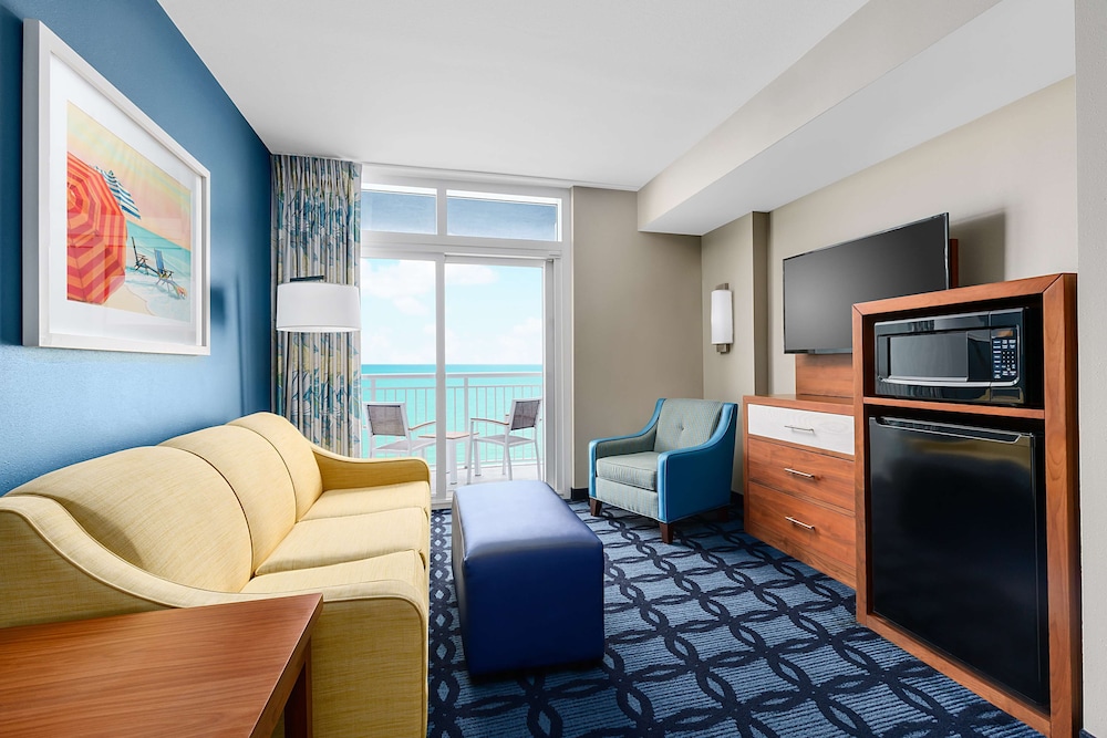 Room, 1 Queen Bed, Oceanfront photo 2