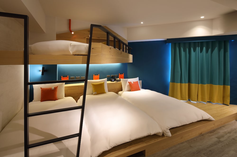 Family Quadruple Room - Photo 2