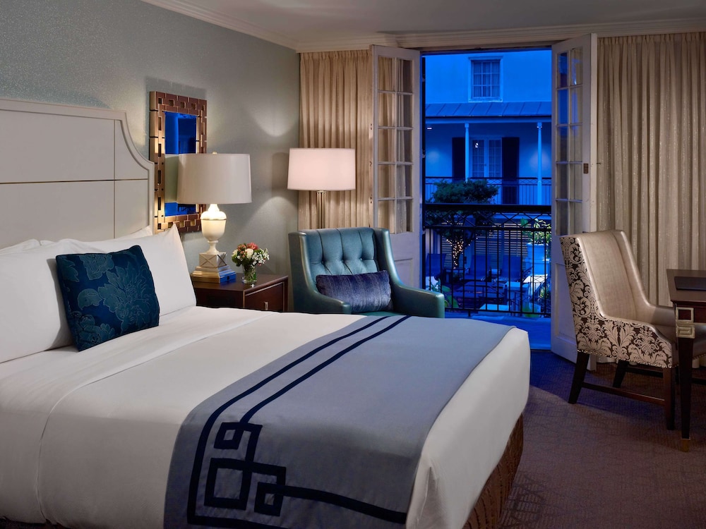 Room, 1 King Bed, Accessible (Hearing, Interior Furnished Balcony) - Photo 1