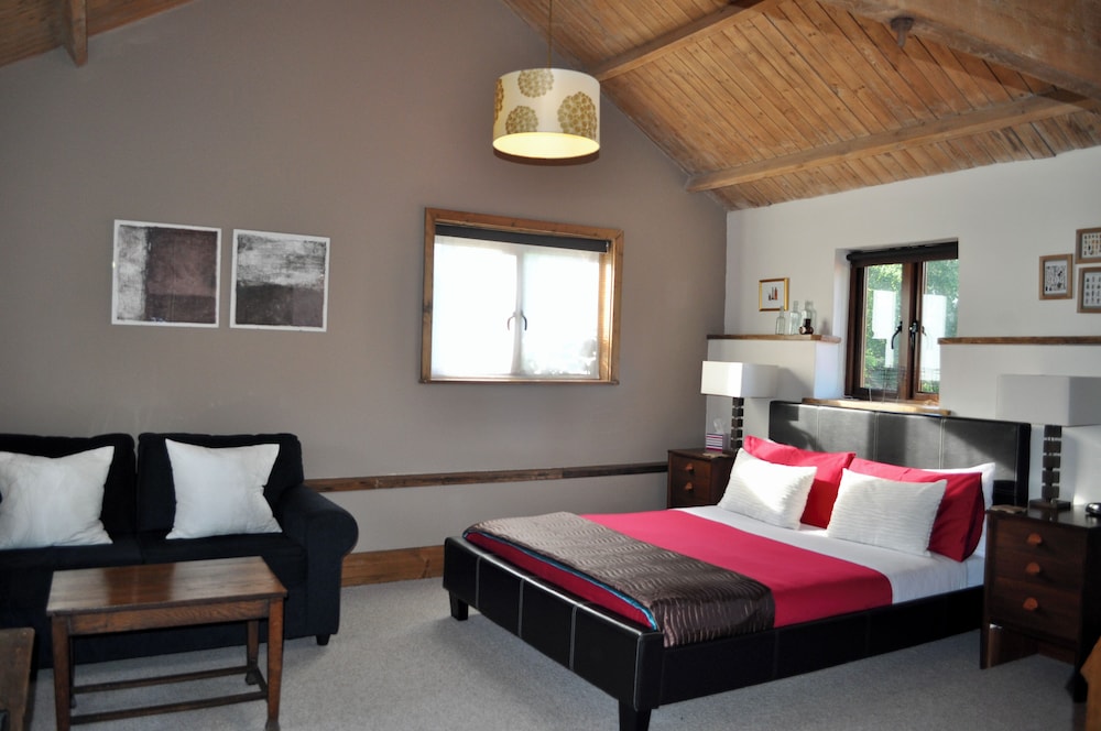 Suite (Barn Suite) photo 2