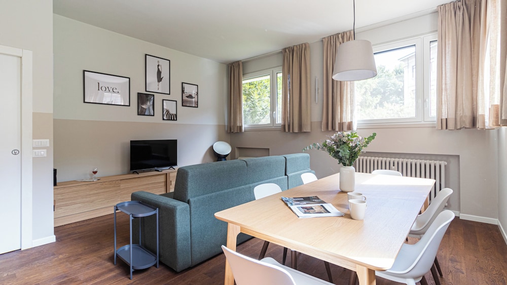 Apartment (2 Bedrooms)