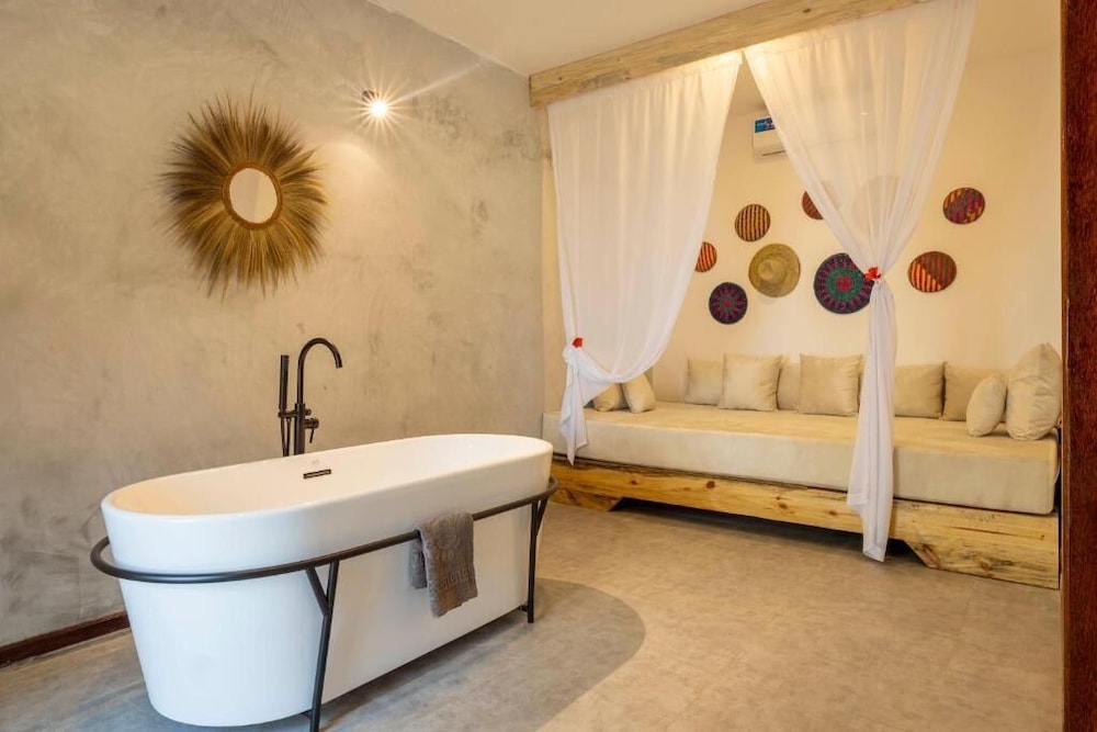 Deluxe Studio Suite, 1 Bedroom, Sea View