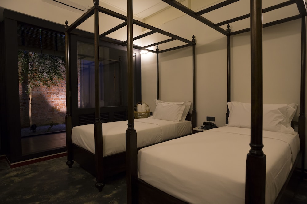 Deluxe Twin Room, 2 Twin Beds, Patio photo 3