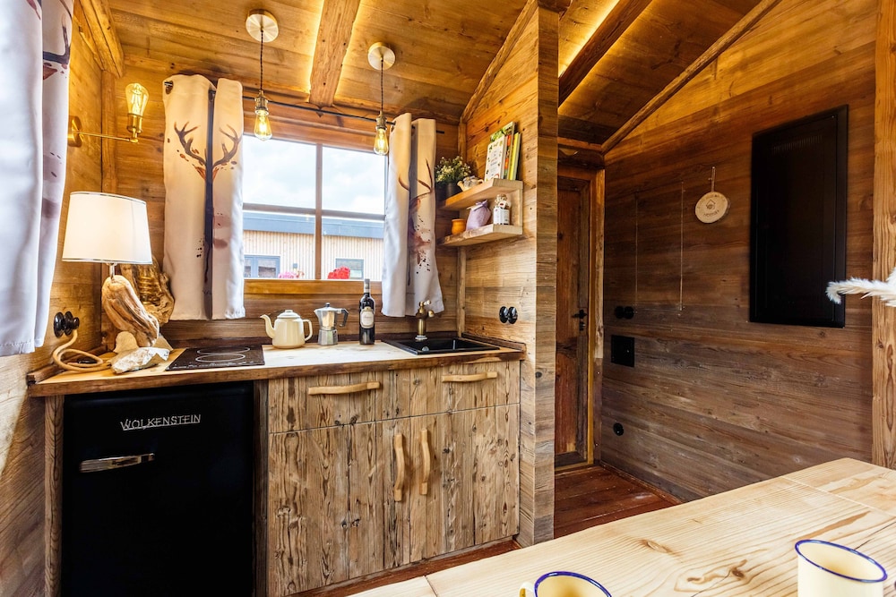 Basic Cabin, Terrace photo 3