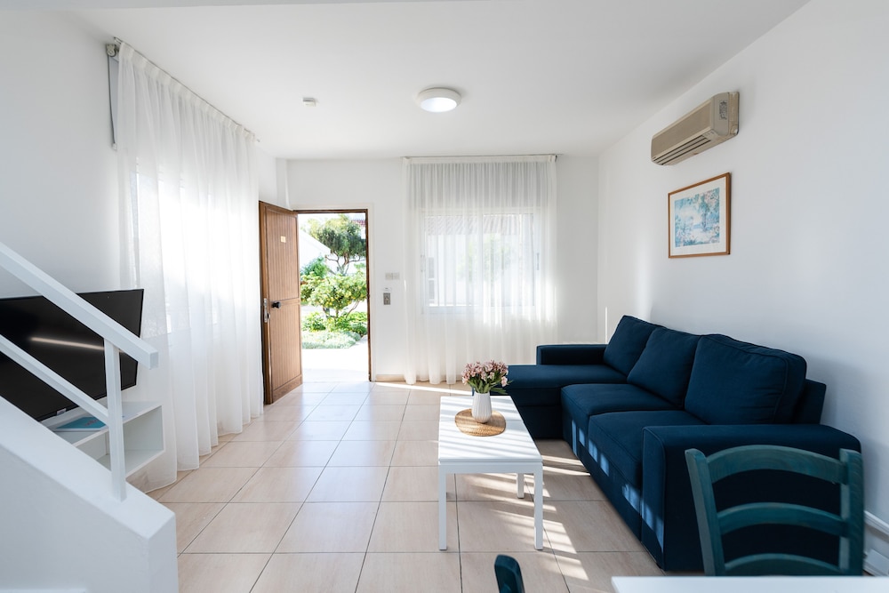 Family Townhome, 2 Bedrooms, Non Smoking, Resort View photo 3