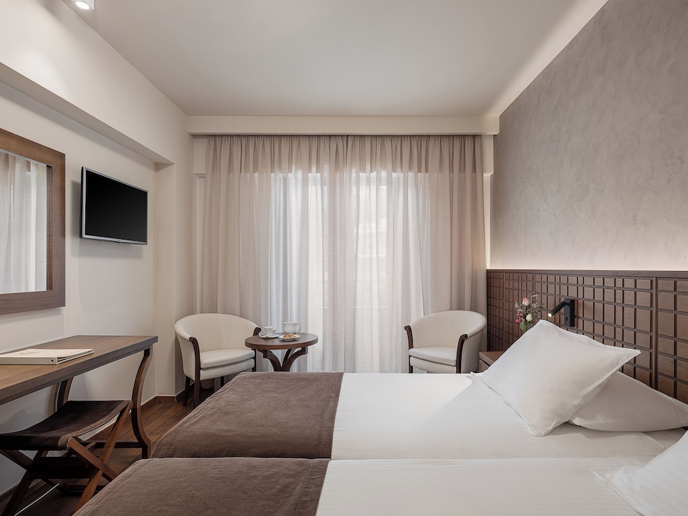 Superior Double or Twin Room - Photo 1