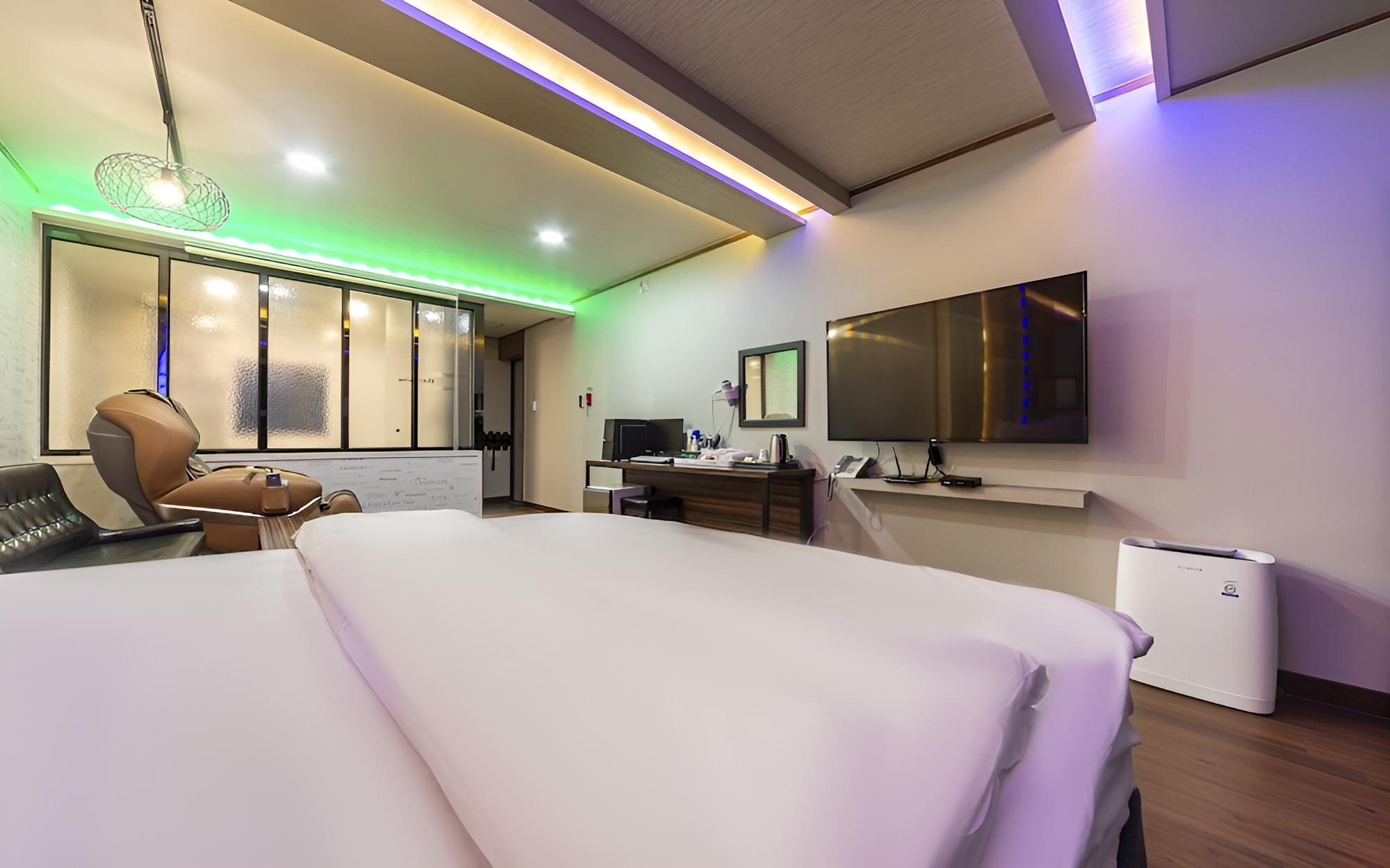 Room (VIP-massage chair (Netflix viewing / ) photo 3