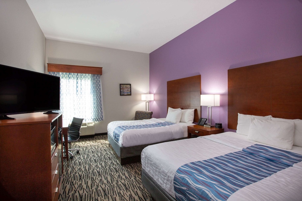 Room, 2 Queen Beds, Non Smoking - Photo 1