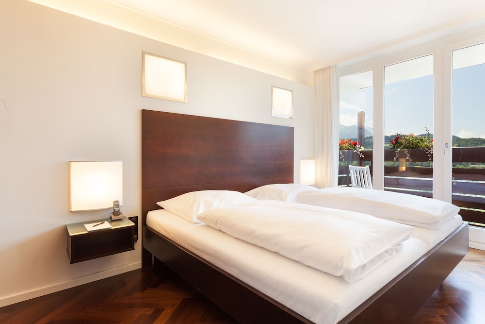Family Apartment, 2 Bedrooms, Balcony, Mountain View photo 2