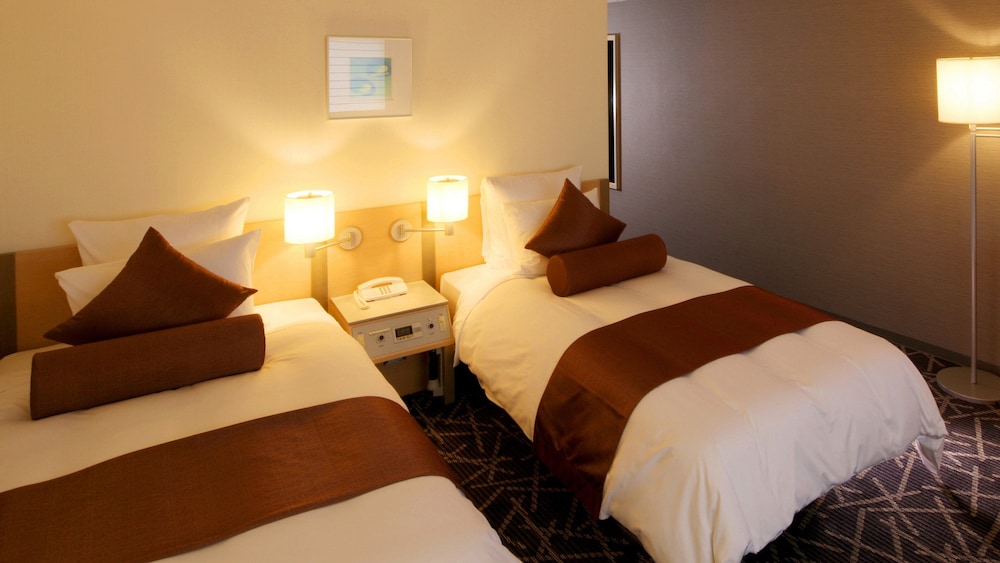 Premium Room, Multiple Beds - Photo 2