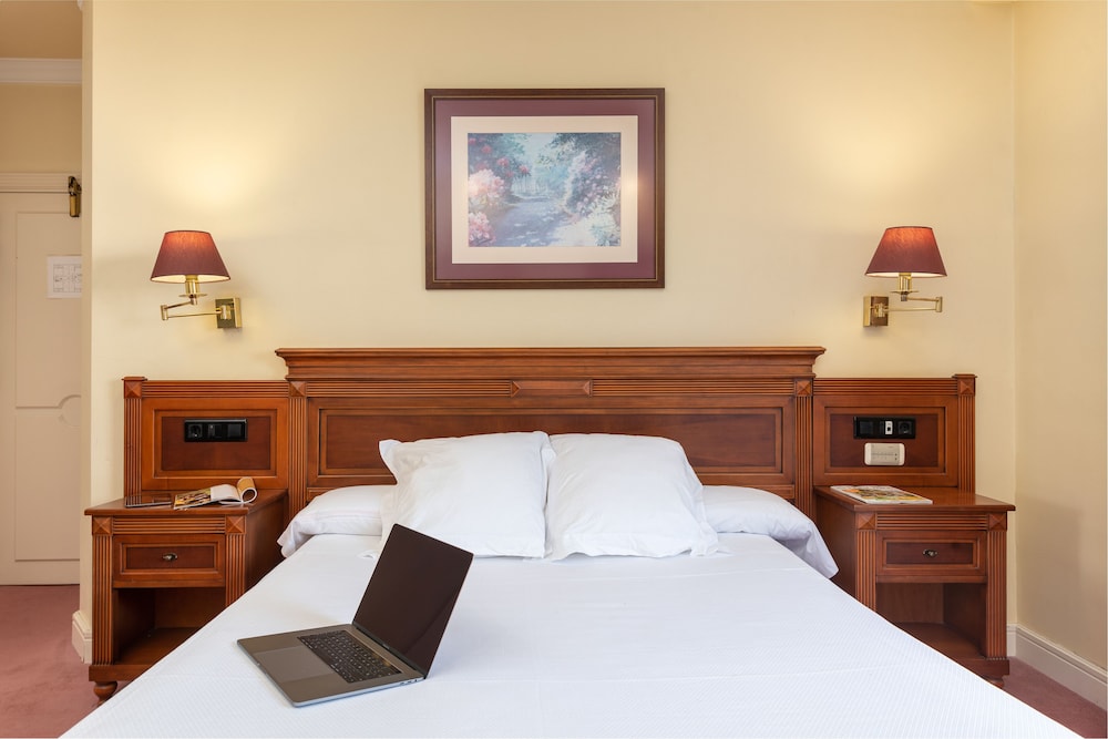 Double Room - Photo 3