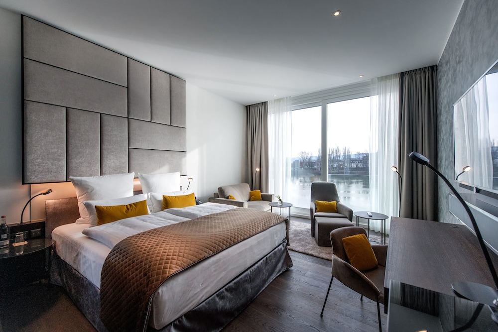 Deluxe Double Room, Marina View
