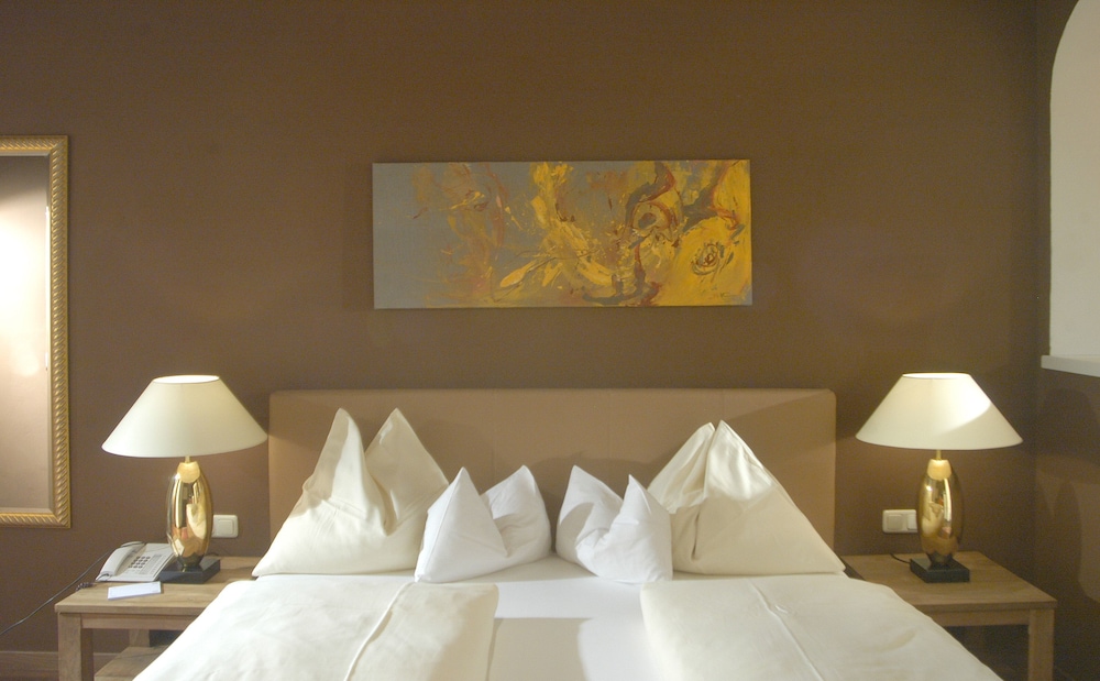 Deluxe Double Room, Lake View photo 2