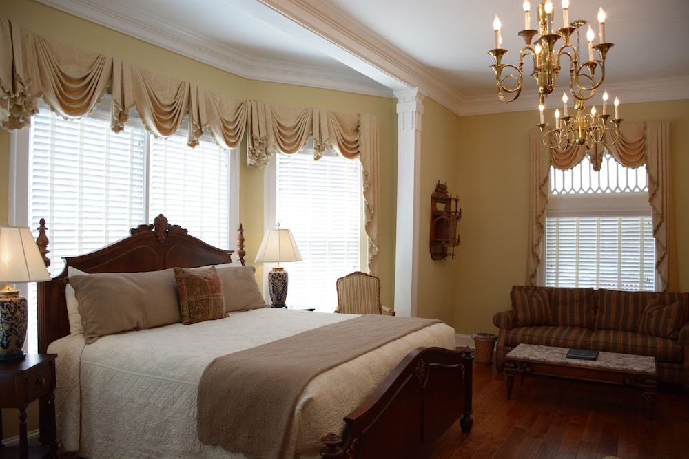 Premium Double Room, 1 King Bed - Newell - 1st Floor photo 2