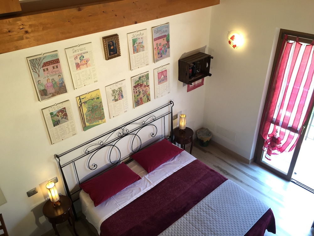 Double or Twin Room (Wine) photo 1